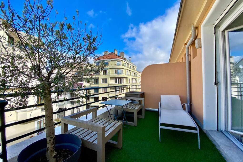 Appartamento Toit-Terrasse Traversant Plein Centre 100M Du Lac Annecy Esterno foto