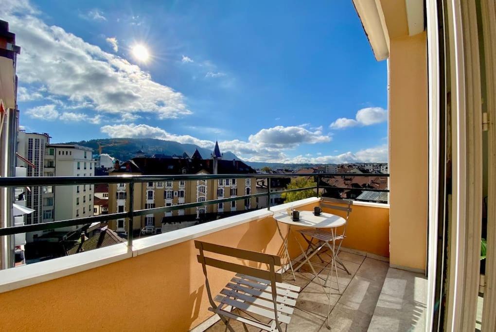 Appartamento Toit-Terrasse Traversant Plein Centre 100M Du Lac Annecy Esterno foto