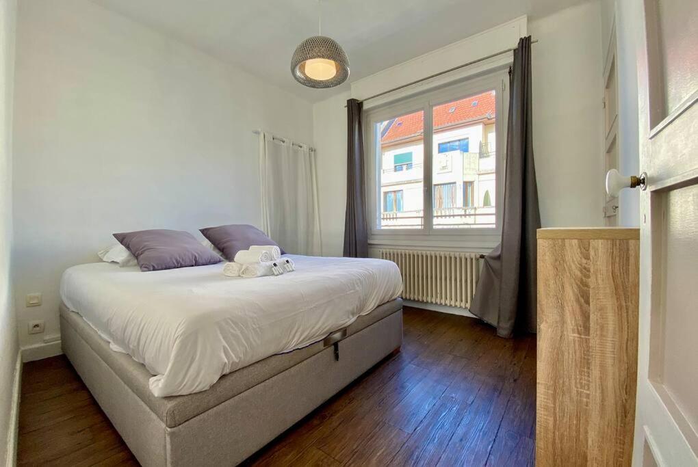 Appartamento Toit-Terrasse Traversant Plein Centre 100M Du Lac Annecy Esterno foto
